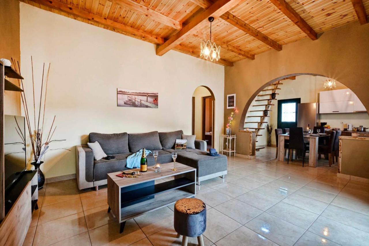 Elizabeth Country House Agios Matthaios  Exterior photo